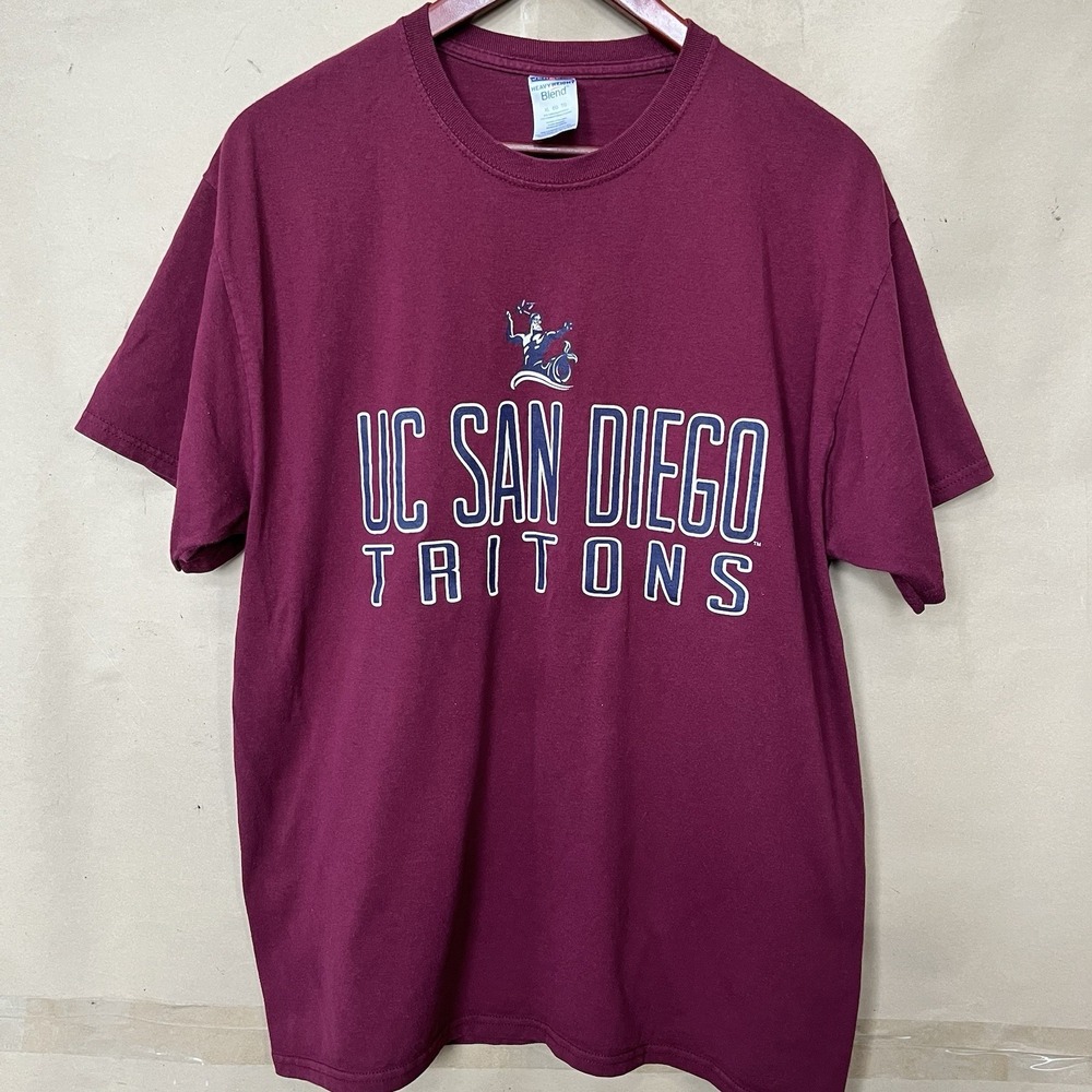 UC San Diego Tritons NCAA TShirt Adult XL Maroon Red Short Sleeve Crew College T